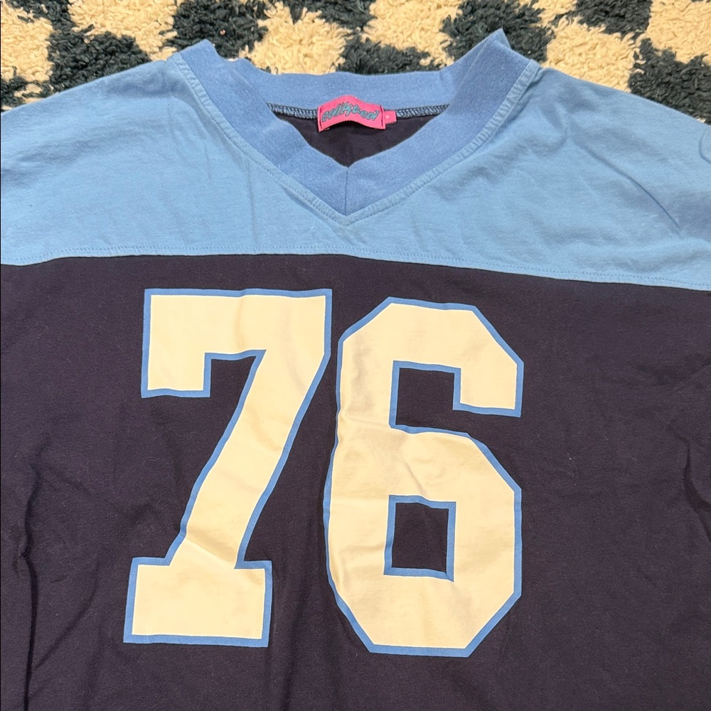 Edikted 76 Oversized Blue and Navy V-Neck Jersey Top